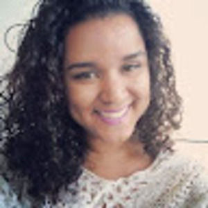 Meet your Posher, Lara